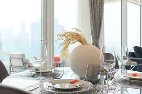 HiGuests - Park Gate Residence Tower C