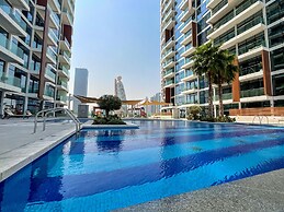 HiGuests - Park Gate Residence Tower C