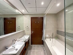 HiGuests - Park Gate Residence Tower C