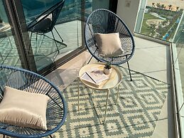 HiGuests - Park Gate Residence Tower C