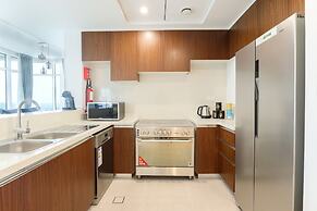 HiGuests - Park Gate Residence Tower C