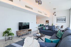HiGuests - Park Gate Residence Tower C