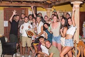 Duque Nest Hostel