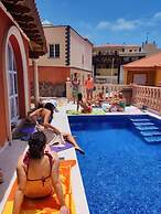 Duque Nest Hostel
