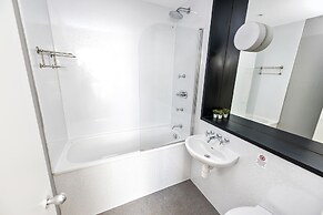 JOIVY Meadows Park En-Suite Rooms