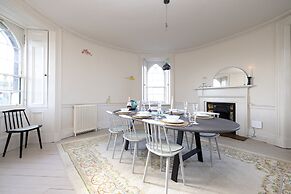 JOIVY Observatory House & Apartment