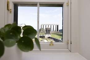 JOIVY Observatory House & Apartment