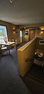 Raven's Nest Hotel
