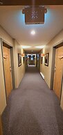 Raven's Nest Hotel