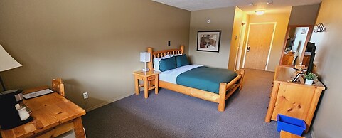 Raven's Nest Hotel