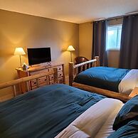 Raven's Nest Hotel