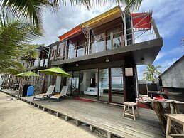 Mi Playa Galapagos Beachfront