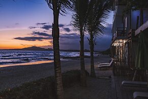 Mi Playa Galapagos Beachfront