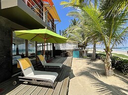 Mi Playa Galapagos Beachfront