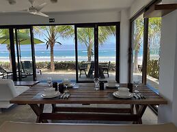 Mi Playa Galapagos Beachfront