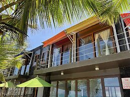 Mi Playa Galapagos Beachfront