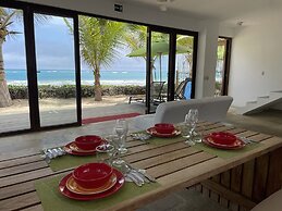 Mi Playa Galapagos Beachfront