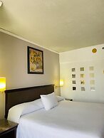 Hotel Arroyo Express