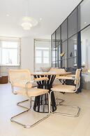 Modern Coastline Apartment