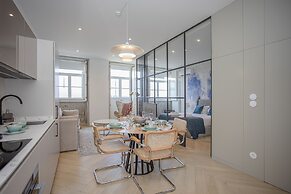 Modern Coastline Apartment