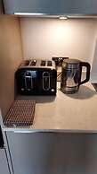 Modern 2 bed Apartment, City Centre, Wifi