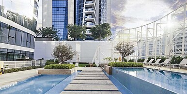 LUX - The Pad Executive Suite 4