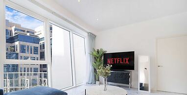 LUX - The Pad Executive Suite 4