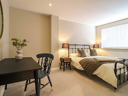 Chelsea House
