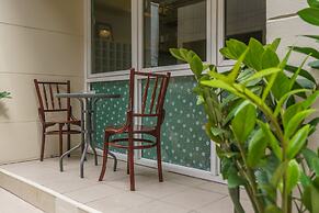 Sukhumvit Beds