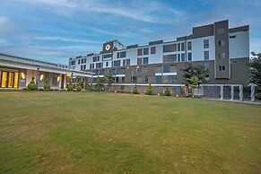 VRR Hotel's And Convention Centre