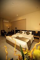 VRR Hotel's And Convention Centre