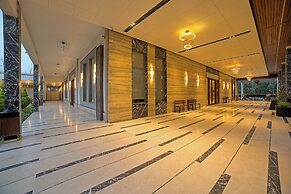 VRR Hotel's And Convention Centre