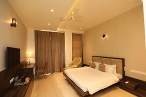 VRR Hotel's And Convention Centre