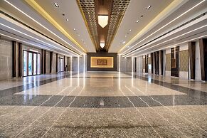 VRR Hotel's And Convention Centre