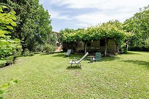 Studio With Pool And Orchard