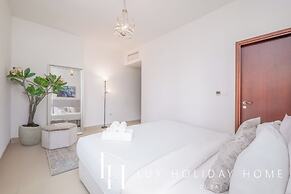 LUX The Downtown Blvd Suite