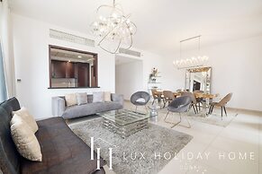 LUX The Downtown Blvd Suite