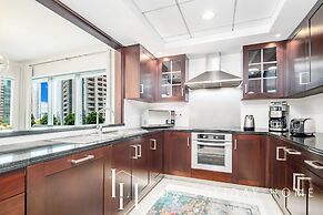 LUX The Downtown Blvd Suite
