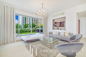 LUX The Downtown Blvd Suite