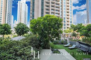 LUX The Downtown Blvd Suite