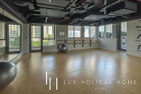 LUX The Downtown Blvd Suite