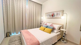 Luxury Dubai Creek Harbour Waterfront Apartment