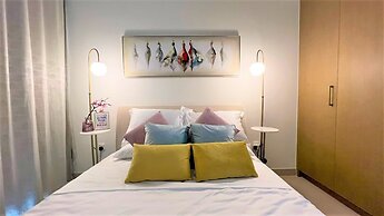 Luxury Dubai Creek Harbour Waterfront Apartment