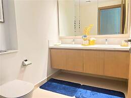 Luxury Dubai Creek Harbour Waterfront Apartment