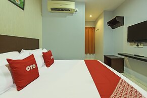 Hotel O M Three Hotel