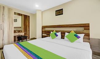 Treebo Darwesh Residency - 500m from Railway Station