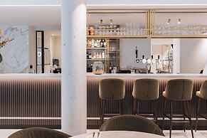 The CORNR Hotel