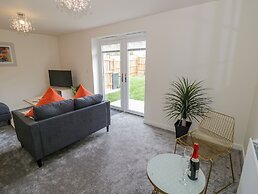 23 Moat House Close