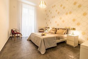Baroque Apartments - Sirhouse