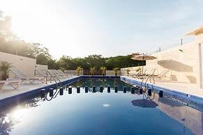 Isla Bonita Hotel